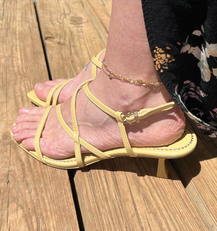 Review Thumbnail Image 2 381921011