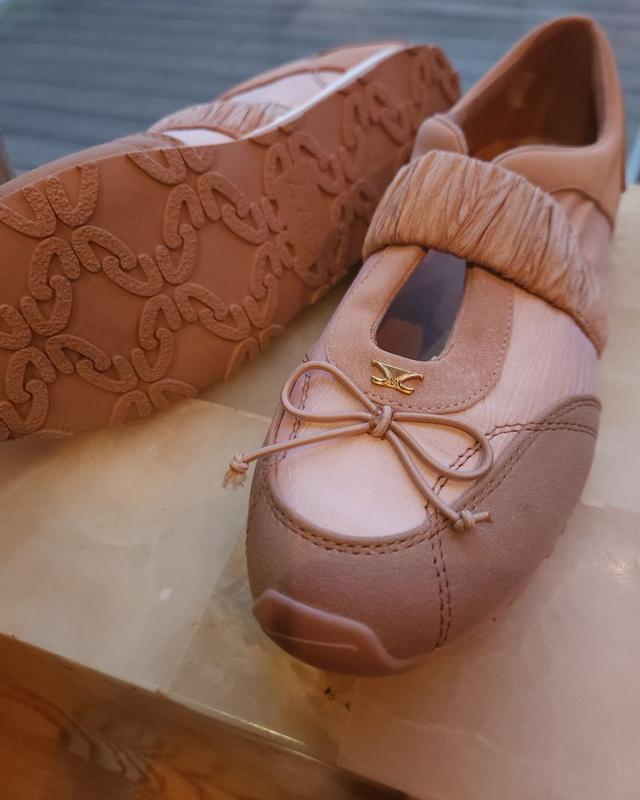 Review Thumbnail Image 0 383333685