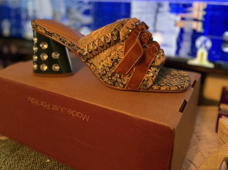 Review Thumbnail Image 1 348352805