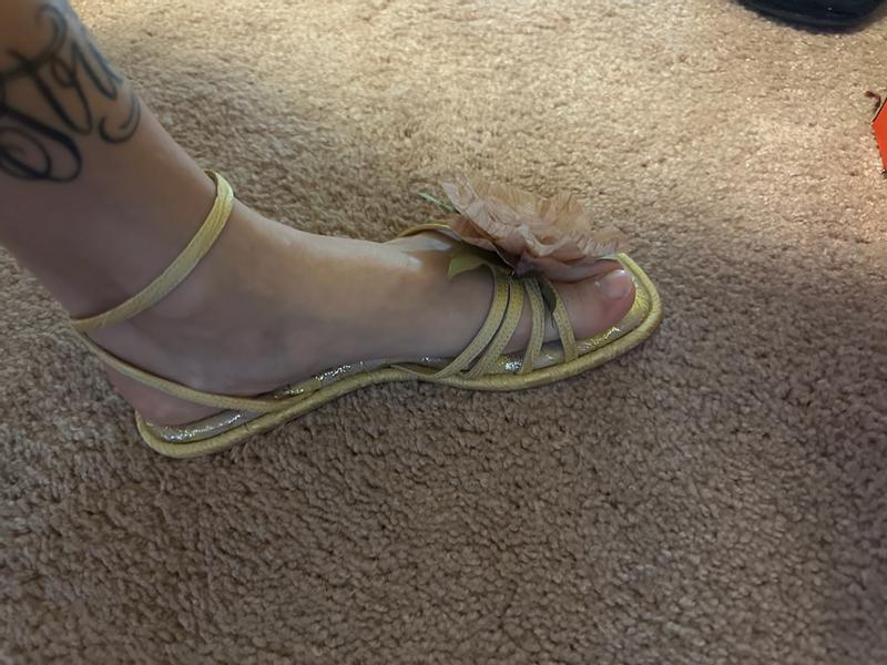 Review Thumbnail Image 1 382983109