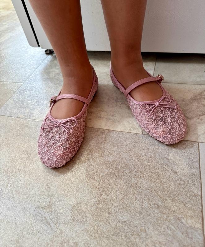 Review Thumbnail Image 0 381935625