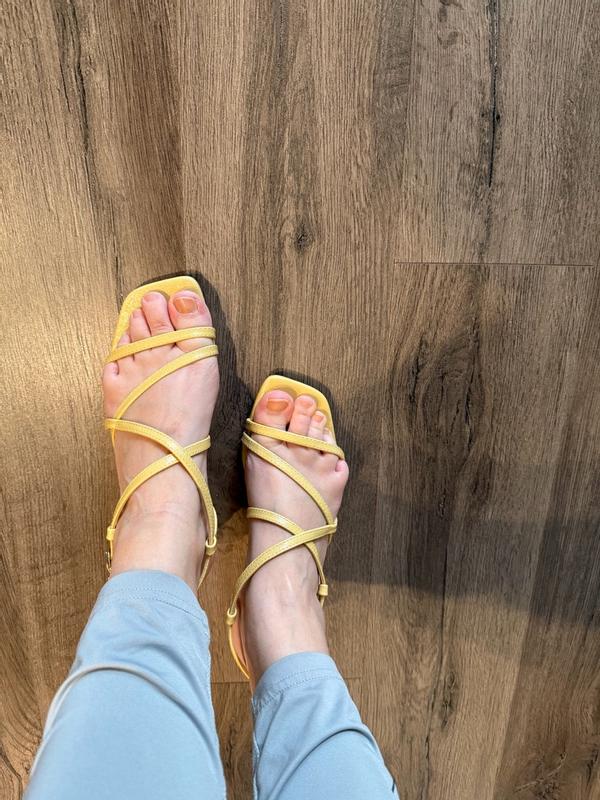 Review Thumbnail Image 3 382563802