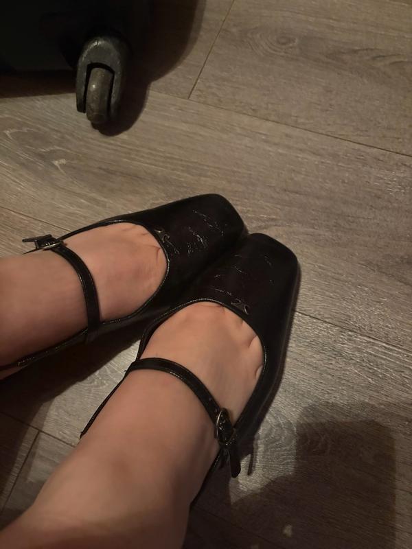 Review Thumbnail Image 1 384386183