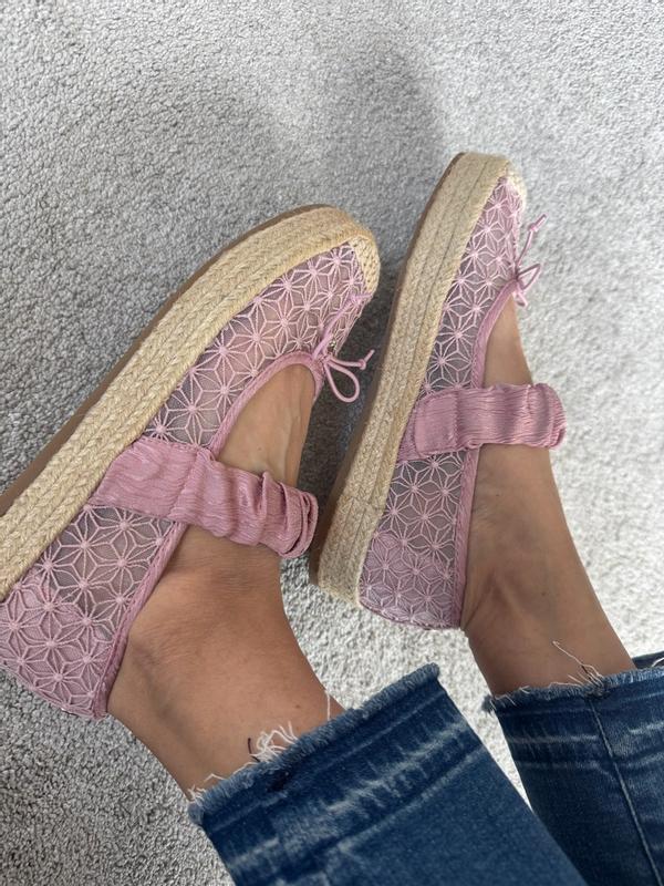 Review Thumbnail Image 2 382383253