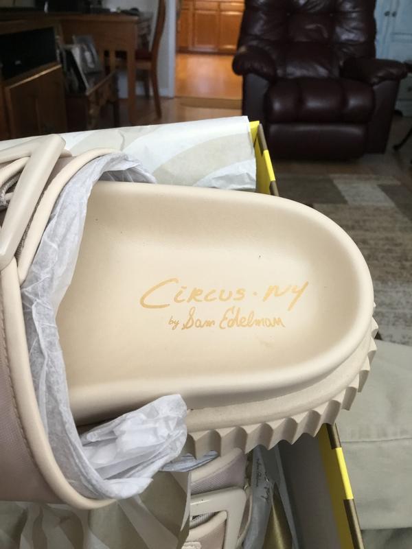 Customer photo for "Cute, Comfy and Stylish"