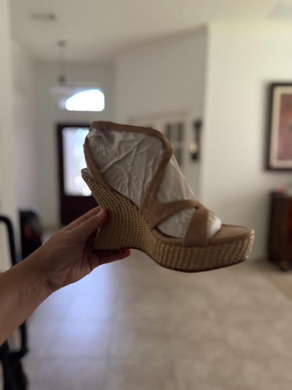 Review Thumbnail Image 1 385212502