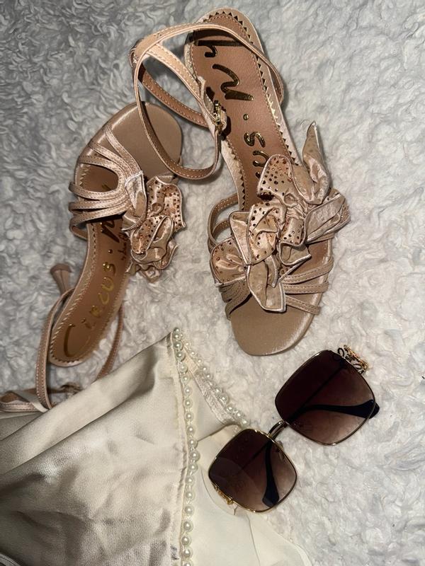 Review Thumbnail Image 0 385410475