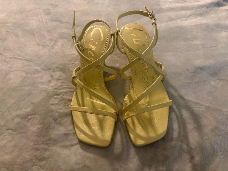 Review Thumbnail Image 0 383159961