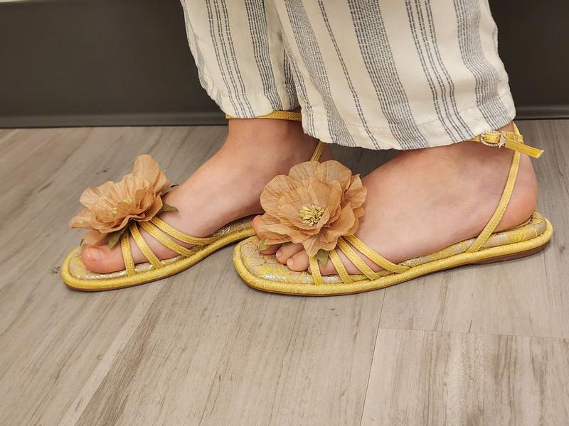 Review Thumbnail Image 2 382323383