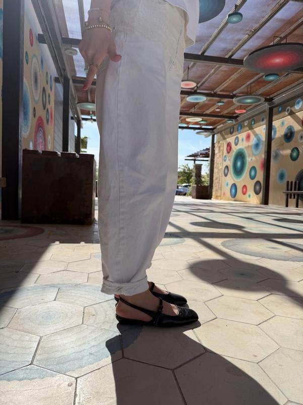 Review Thumbnail Image 1 383602044