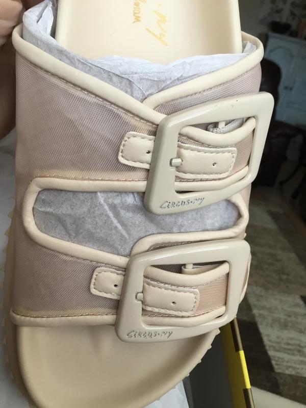 Customer photo for "Cute, Comfy and Stylish"