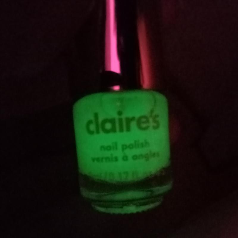 Claire's glow in outlet the dark nail polish