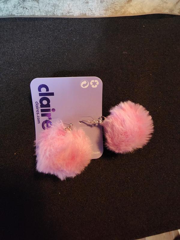 Claire's pom deals pom earrings