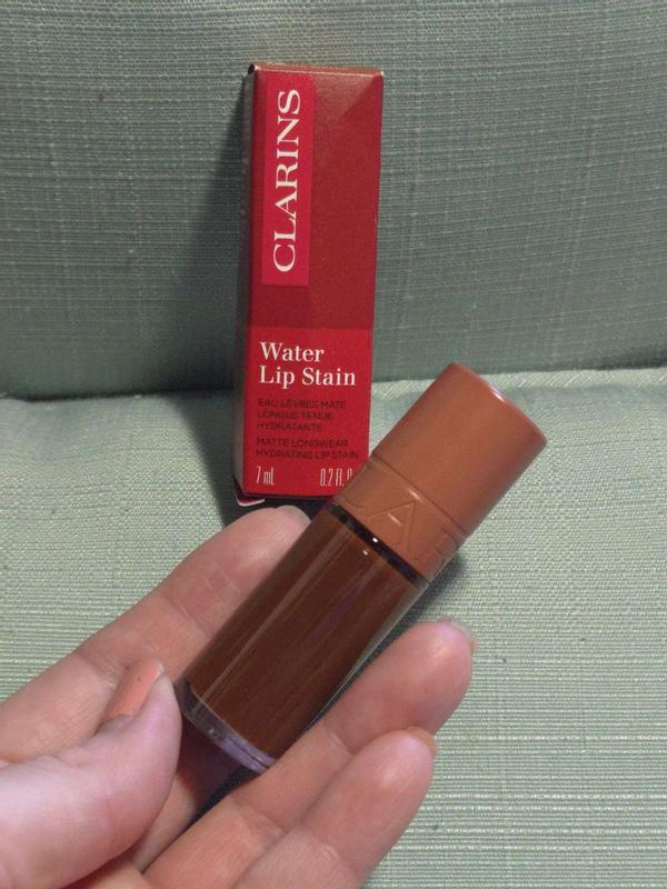 Customer photo for "A sweet smelling lip stain that isn't too pigmented"