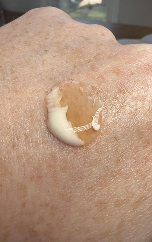 Customer photo for "Smooth wrinkles &keeps under eyes hydrated all day"