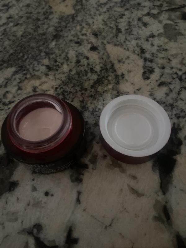 The smell is great and I use the cream after serum.