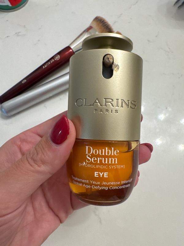 Customer photo for "Serum is moisturizing, but not correcting."