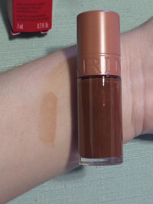 Customer photo for "A sweet smelling lip stain that isn't too pigmented"