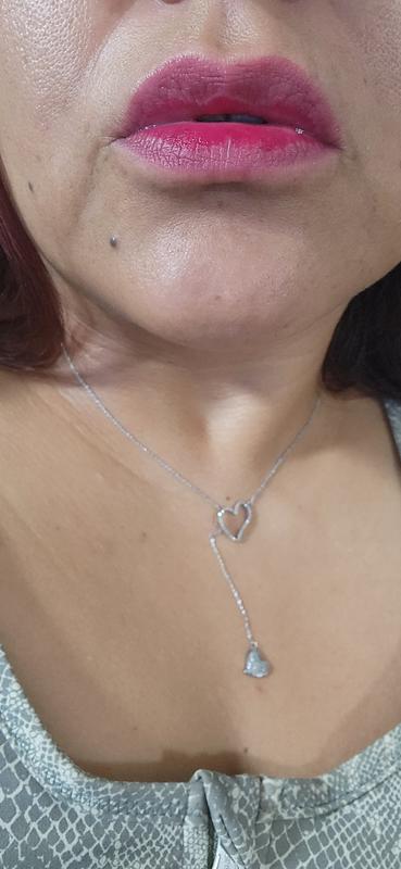 This it's the result after deink water and just clean my lips