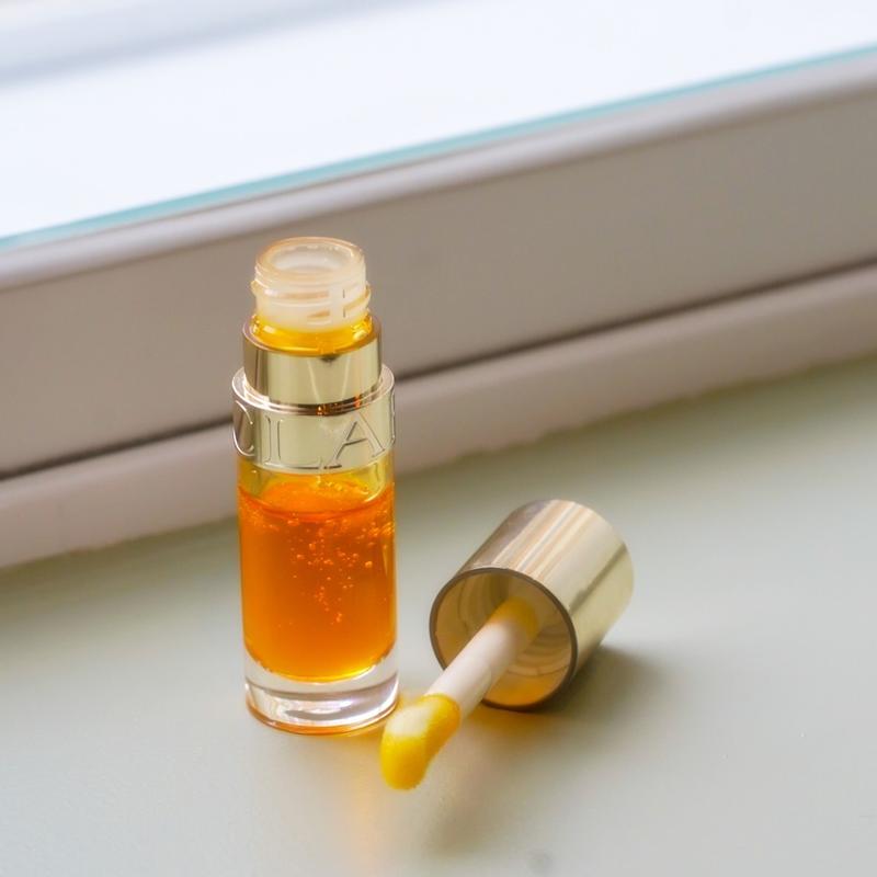 Lip Comfort Oil in the shade honey (fav shade)