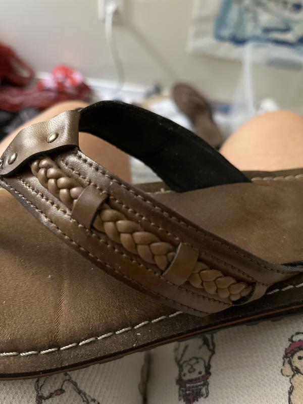 Clarks | Shoes | Clarks Womens Cloudsteppers Fenner Nerice Flipflops Size 8 In Honey Euc