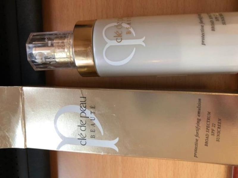 clé de peau エマルジョンフォーティファイングミルク Amazon.co.jp: Cle de Peau Protective Forty Emulsion SPF 25