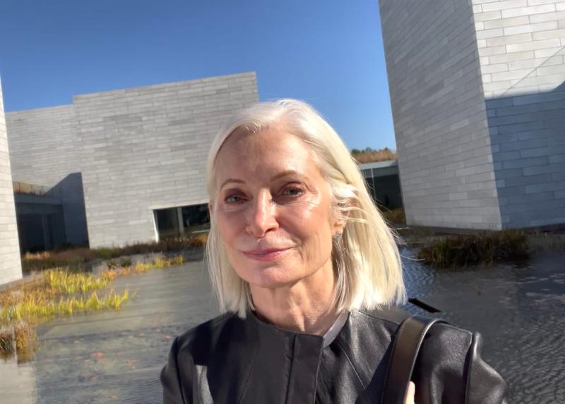 Review Thumbnail Image 0 362600383