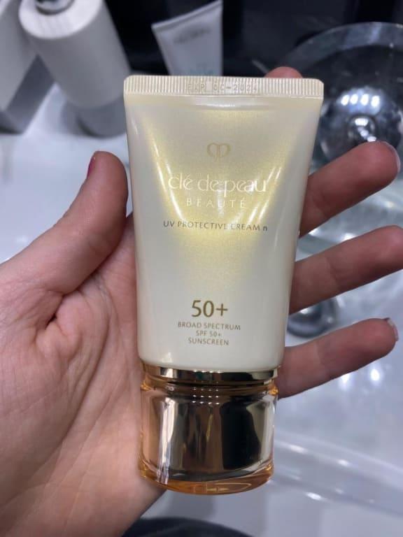 clé de peau UV PROTECTIVE CREAM 50g $_57.JPG?set_id=880000500F