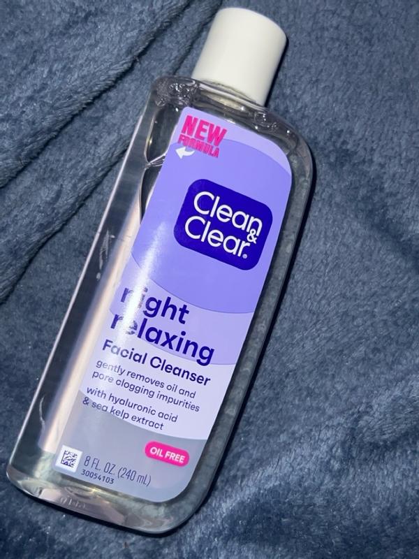 Clean & Clear Paquete de 2 limpiadores faciales diarios de día y noche,  limpiador facial hidratante matutino y relajante de noche de limpieza