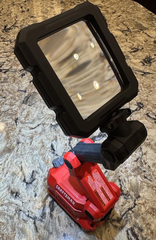 Craftsman LED Light With Magnifying Lens - CMCE020B | Blain's Farm