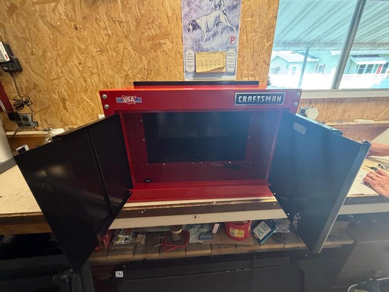 18-in Steel Wall Cabinet (red)