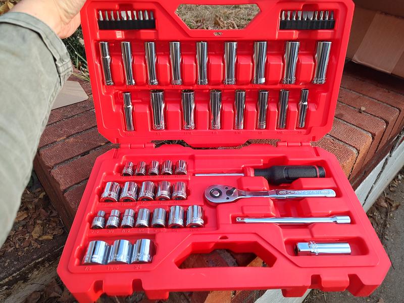 61PC 3/8-IN DRIVE MECHANICS TOOL SET