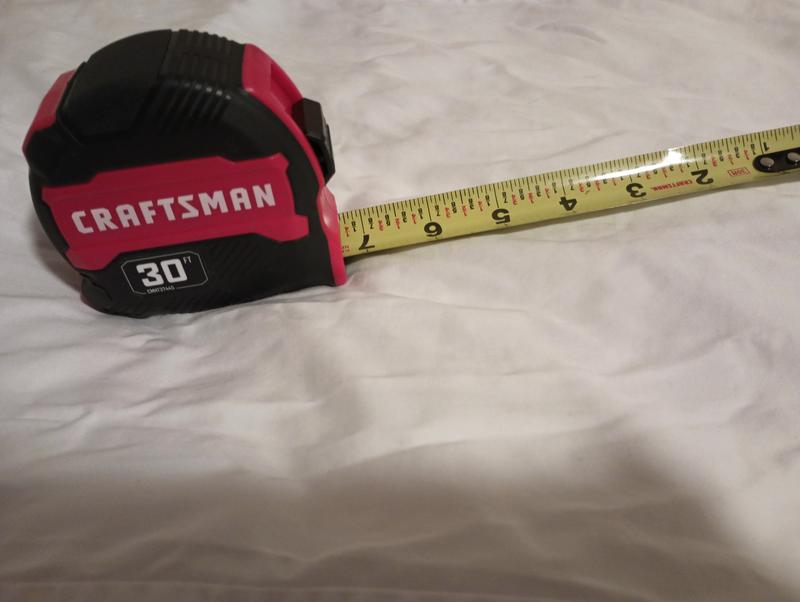 Craftsman compact easy grip. Nice little tape measure. The rubber keeps it  safe when I drop it, which is a lot.