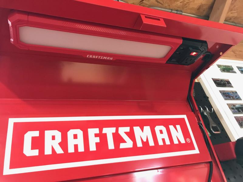 CRAFTSMAN 1500-Lumen LED Red Battery-operated Rechargeable