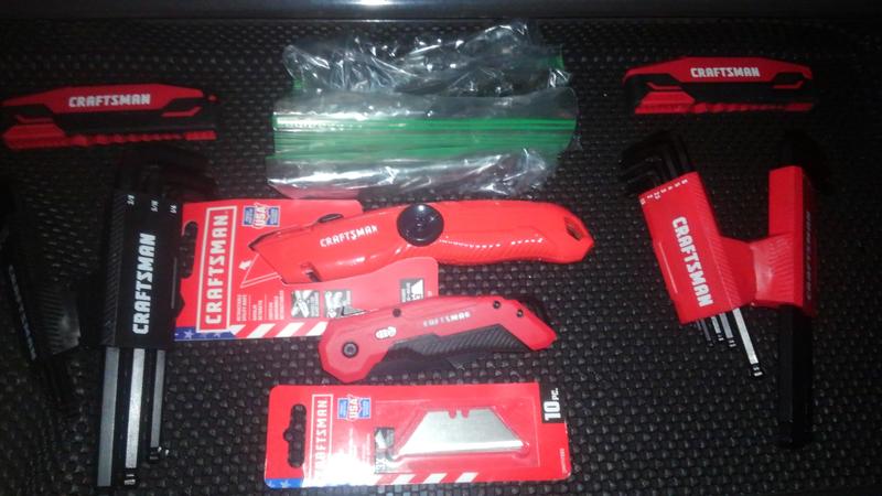 CRAFTSMAN HI-VIS Quick Change 3-Blade Retractable Utility Knife with On  Tool Blade Storage in the Utility Knives department at