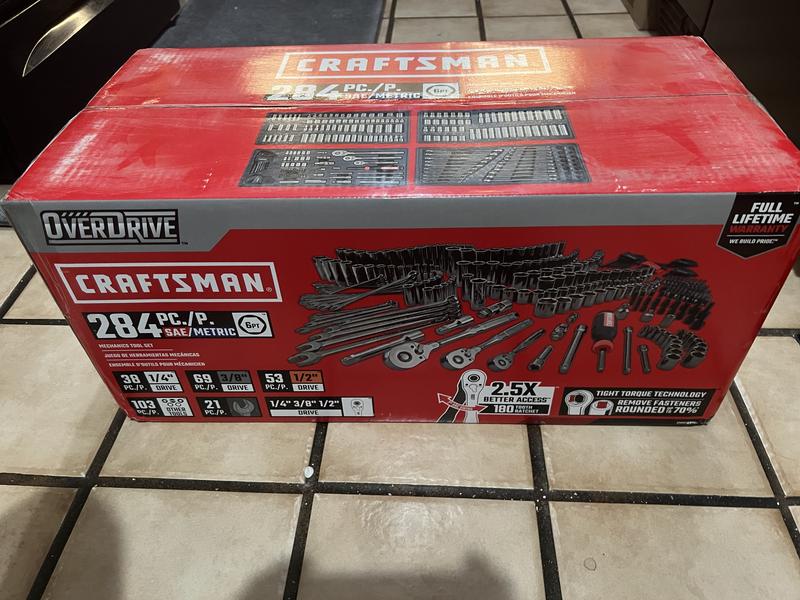 Craftsmanです。 Craftsman 21.5 in. L X 16.2 in. W X 28.8 in. H Multi-Level