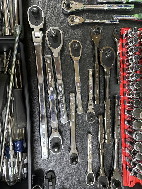 CRAFTSMAN® 3/8-inch Drive 72 Tooth Low Profile Ratchet