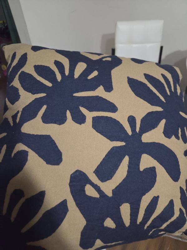 Review Thumbnail Image 0 359840812