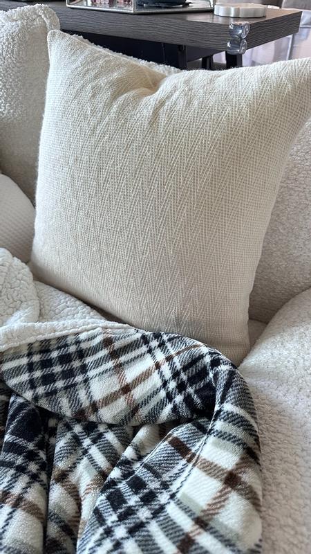 Review Thumbnail Image 1 359772669