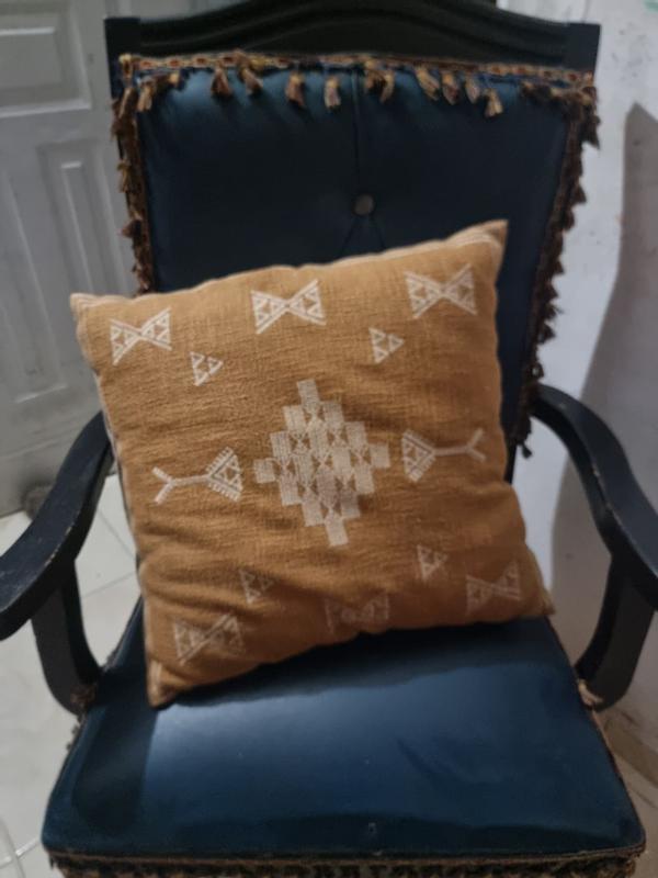 Review Thumbnail Image 0 370784825