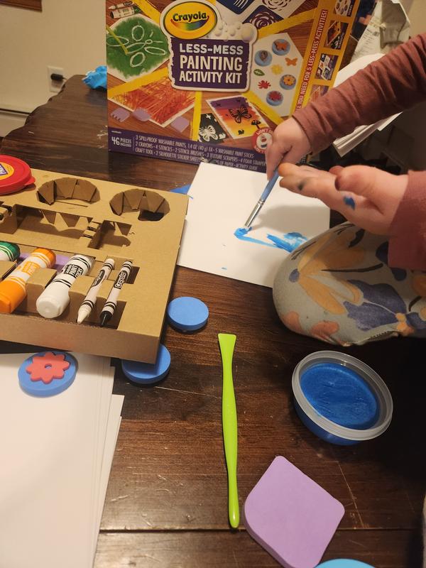 Crayola Less Mess Painting Activity Kit (46pcs), Kids Art Set, Washable  Kids Paints, Gifts for Kids, Ages 4+