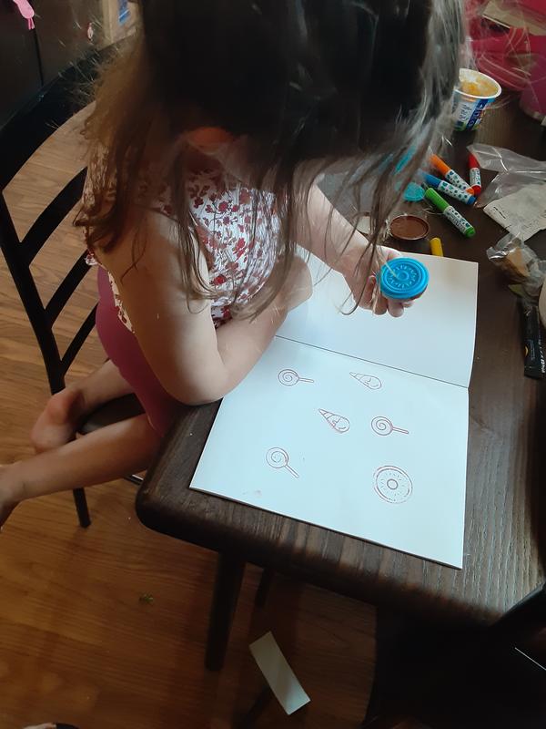 Trying out and enjoying the Color Wonder stamper