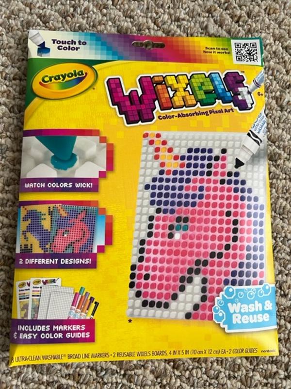 Crayola Wixels Animals Activity Kit, Pixel Art Coloring Set, Gift for Boys  & Girls 