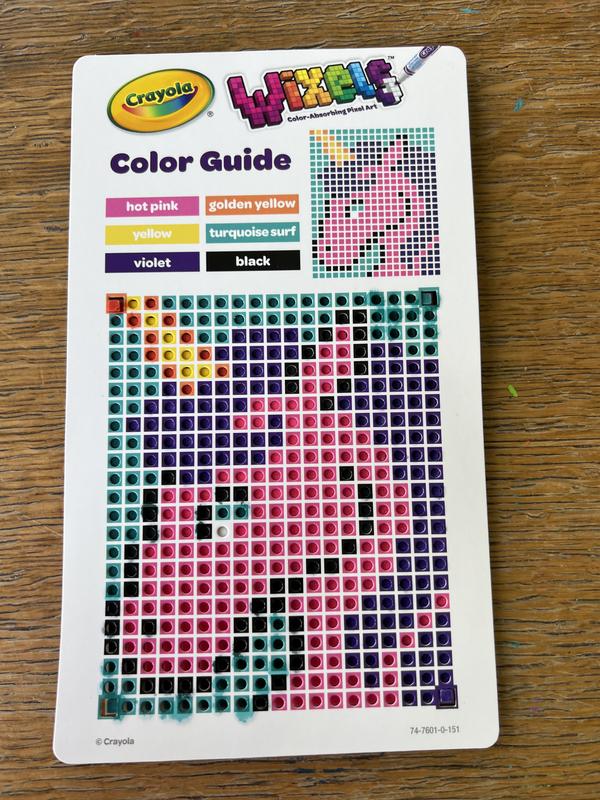 CRAYOLA Wixels, Touche pour colorier, Lave et Réutilise, 8 Motifs, 16  Feutres Ultra Lavables pointe large, Pixel Art : : Jeux et Jouets