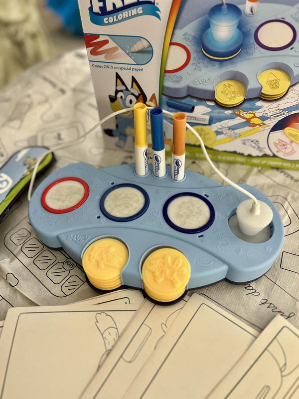 Coffret Crayola Color Wonder - Pochoirs Lumineux Bluey | 10 Tampons, Feutres Anti-taches, Pour Enfants Dès 3 Ans
