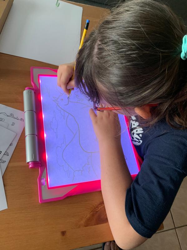  Crayola Light Up Tracing Pad - Pink, Drawing Pads for