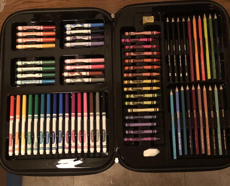  Crayola Sketch & Color (70pcs), Art Kit for Kids, Includes Coloring  Kit, Art Case & Sketch Book, Gifts for Kids Ages 8+