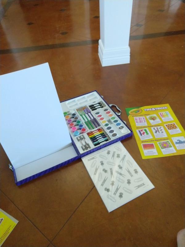 Crayola Paint & Create Easel Case