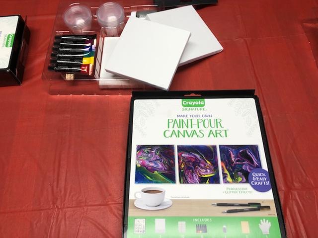 We tried the Crayola Paint Pour Art Set 