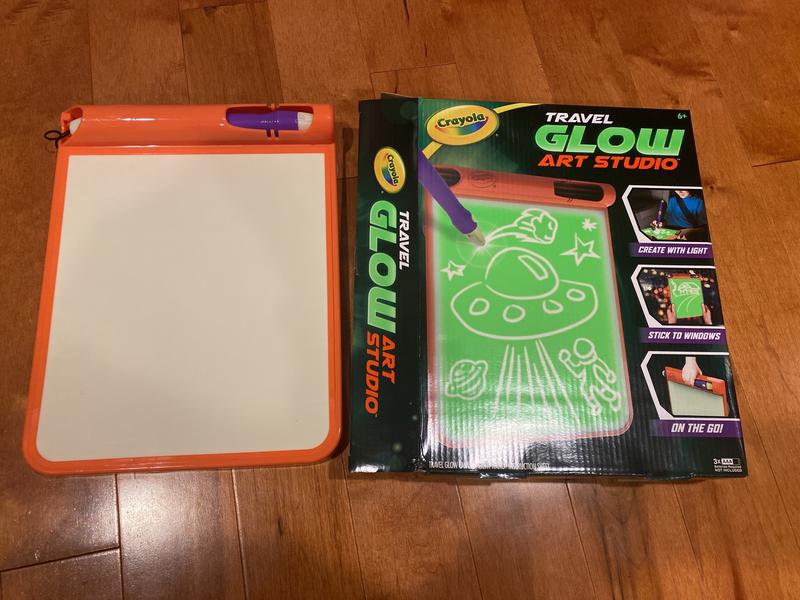 Crayola Travel Glow Art Studio